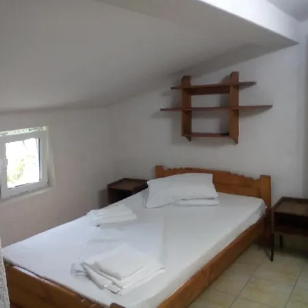 アパート De Inchiriat 