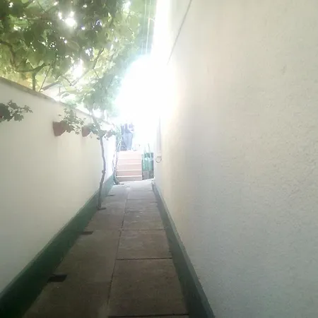 De Inchiriat 